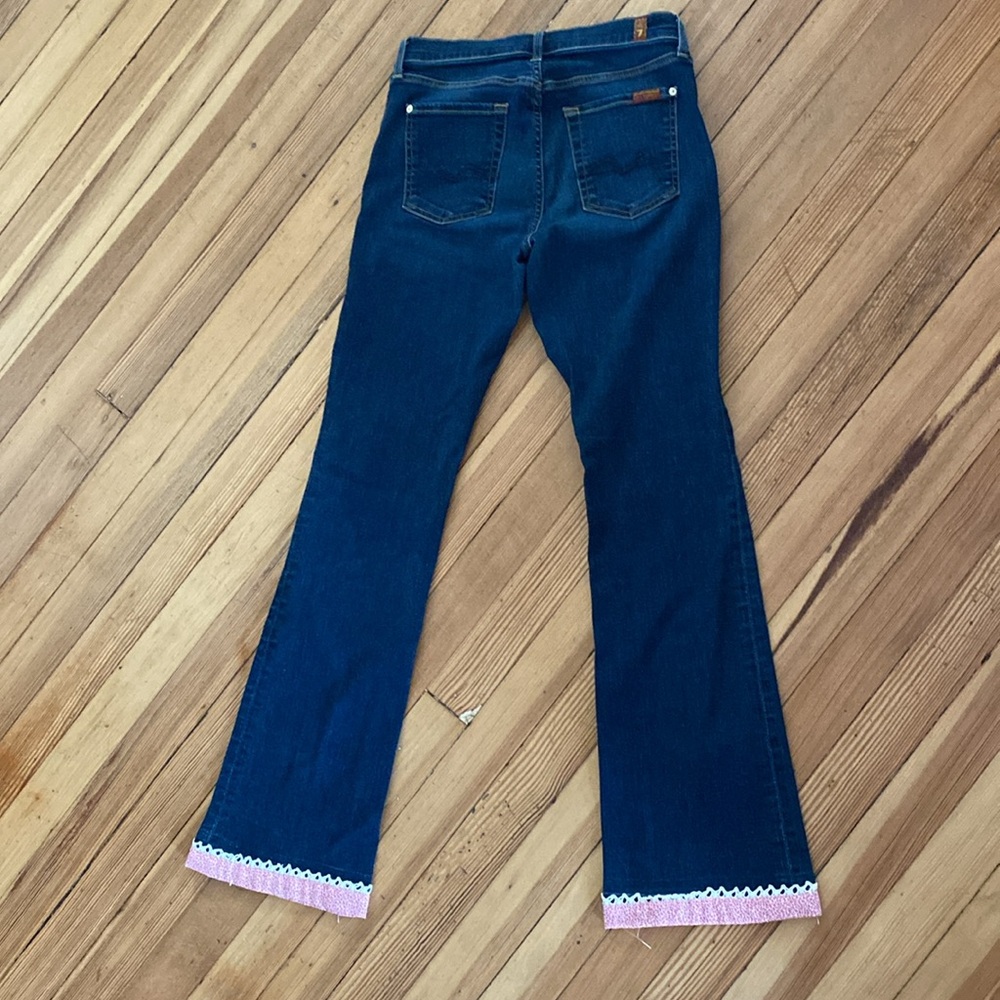 7 FOR ALL MANKIND SLIM ILLUSION BOOTCUT IN OPULENT WITH PINK ACCENT ON CUFFS - Picture 2 of 8